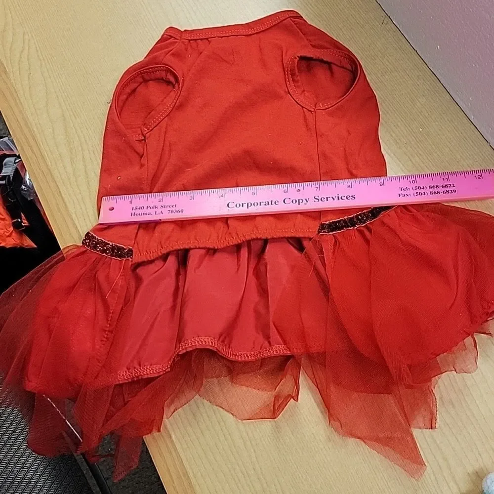 ‎2 Christmas dog dresses with hat. Size small